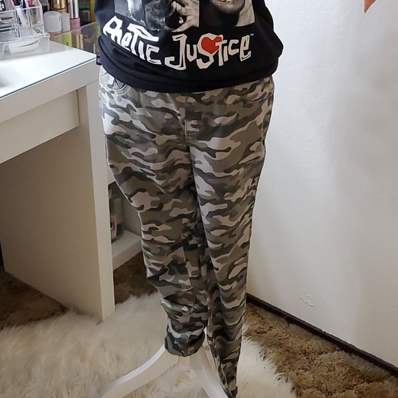 Fitted pants